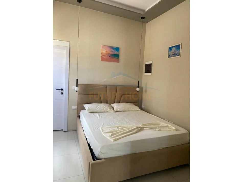 Shitet, Apartament 1+1, afër me Le Palazzine, Vlore.RV42555