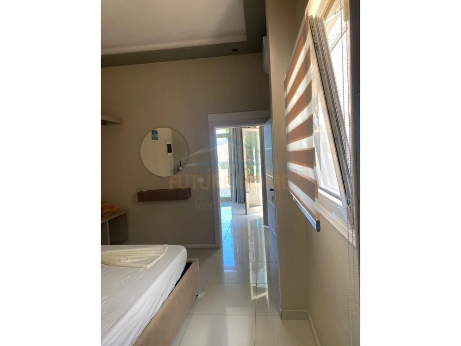 Shitet, Apartament 1+1, afër me Le Palazzine, Vlore.RV42555