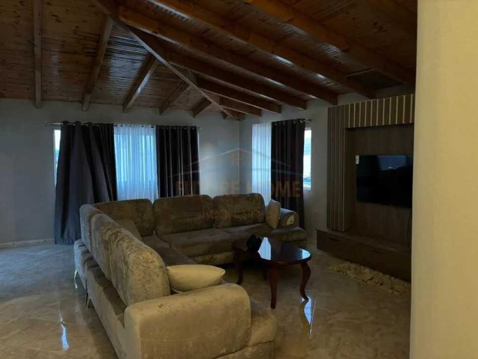 Sarande, shitet apartament 3+1 Kati 8, 178 m² 265.000 € (Sarande)