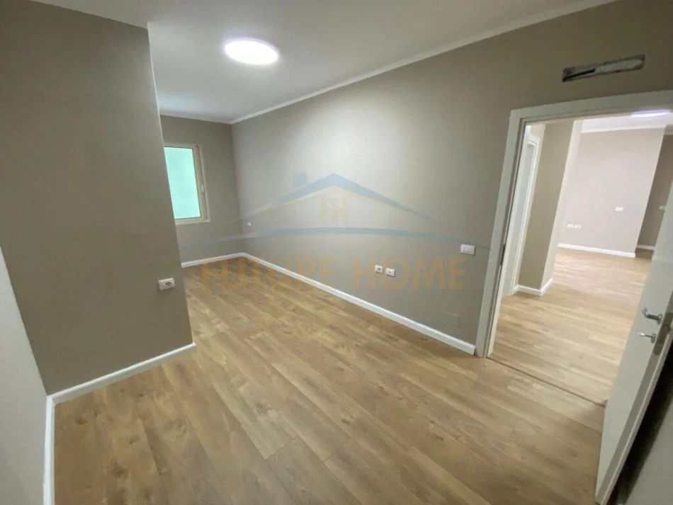 Durres, shitet apartament 2+1 Kati 2, 103 m² 199.000 € 
