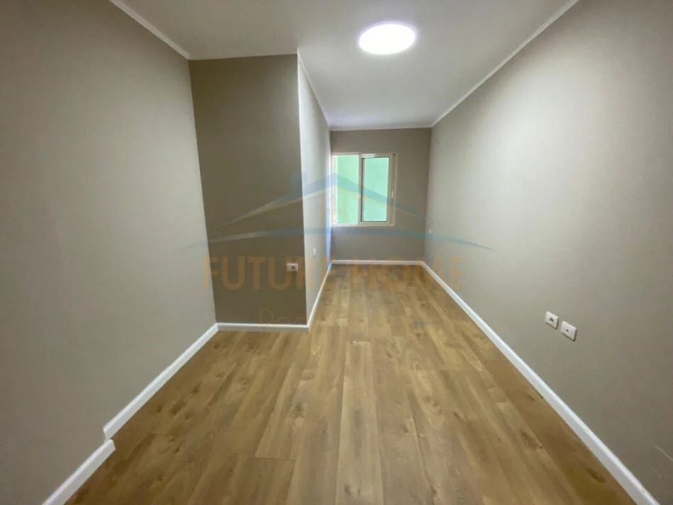 Durres, shitet apartament 2+1 Kati 2, 103 m² 199.000 € (Durres)