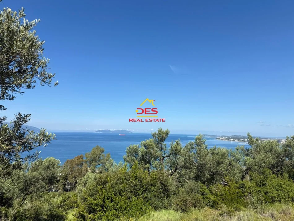 Vlore, shitet toke , 1.200 m² 270.000 € (Rruga Dhimitër Konomi)