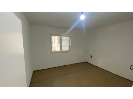 Shitje, Apartament 1+1, rruga Bardhyl, Tiranë. AREA42578