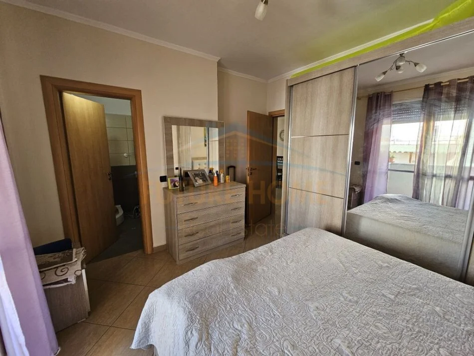 Durres, shitet apartament 2+1 Kati 5, 98 m² 125.000 € (Plazh , Durres)