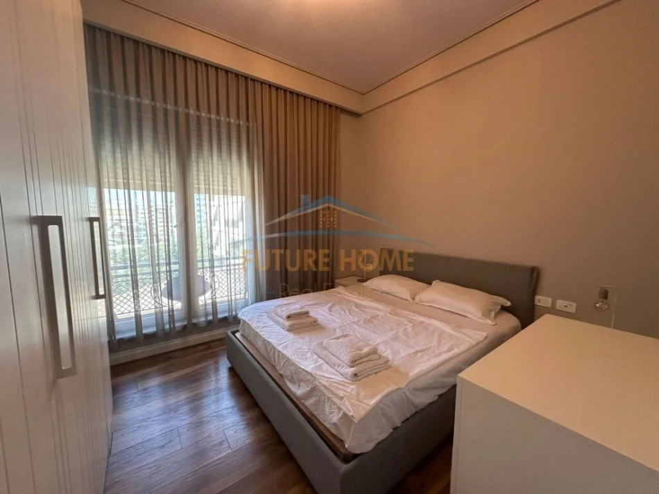 Tirane, jepet me qera apartament 1+1 Kati 4, 73 m² 700 € (Kompleksi Delijorgji)