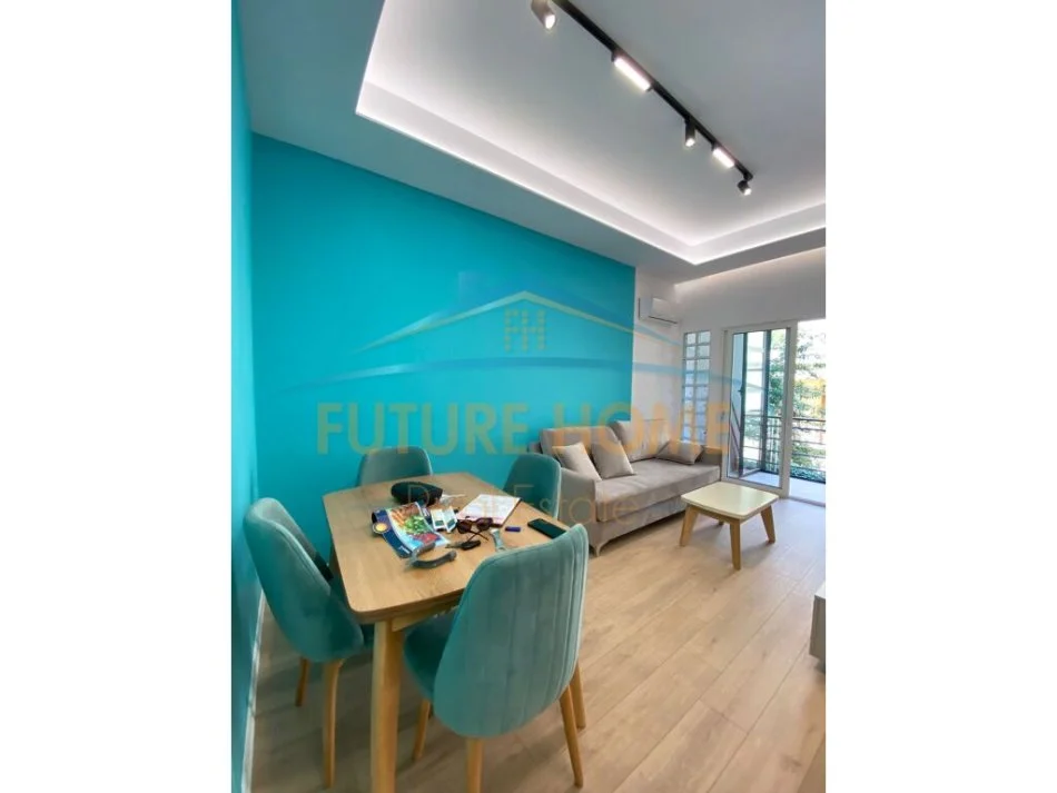 Tirane, jepet me qera apartament 1+1+Ballkon Kati 2, 48 m² 550 € (Rruga Bill Klinton)