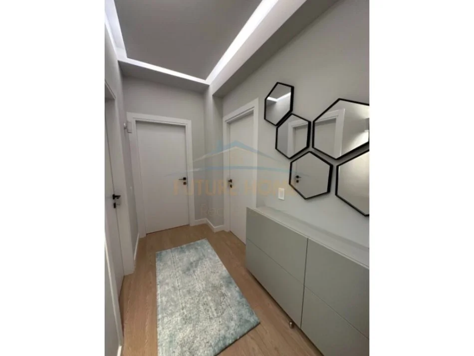 Tirane, shitet apartament Kati 6, 95 m² 165.000 € (Residenca Tirana Golden Park, AREA42599)