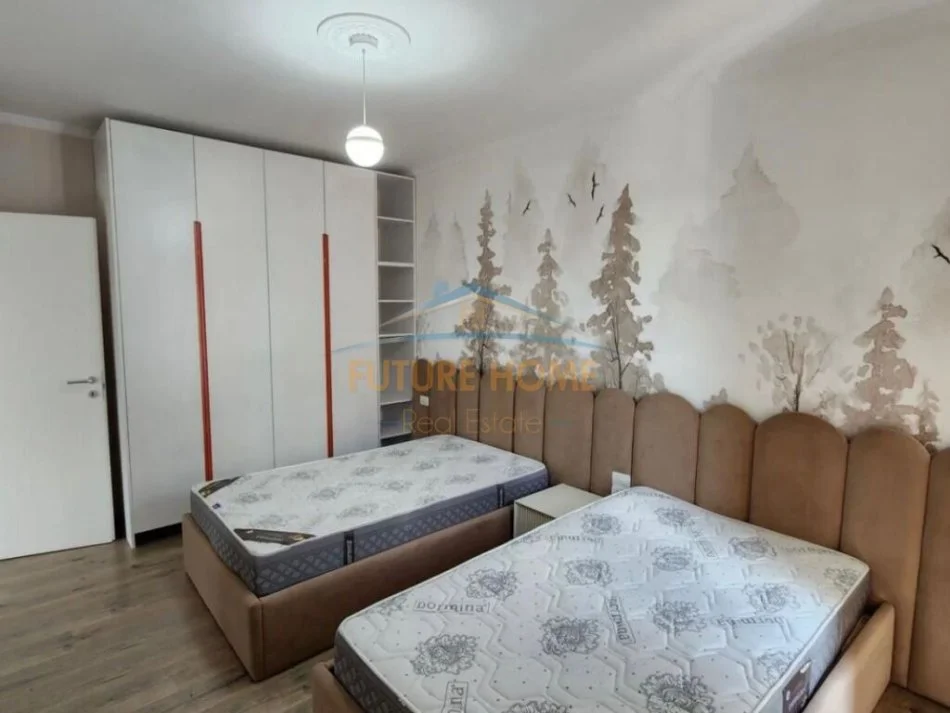 Tirane, jepet me qera apartament 1+1 Kati 4, 104 m² 700 € (Don Bosko)