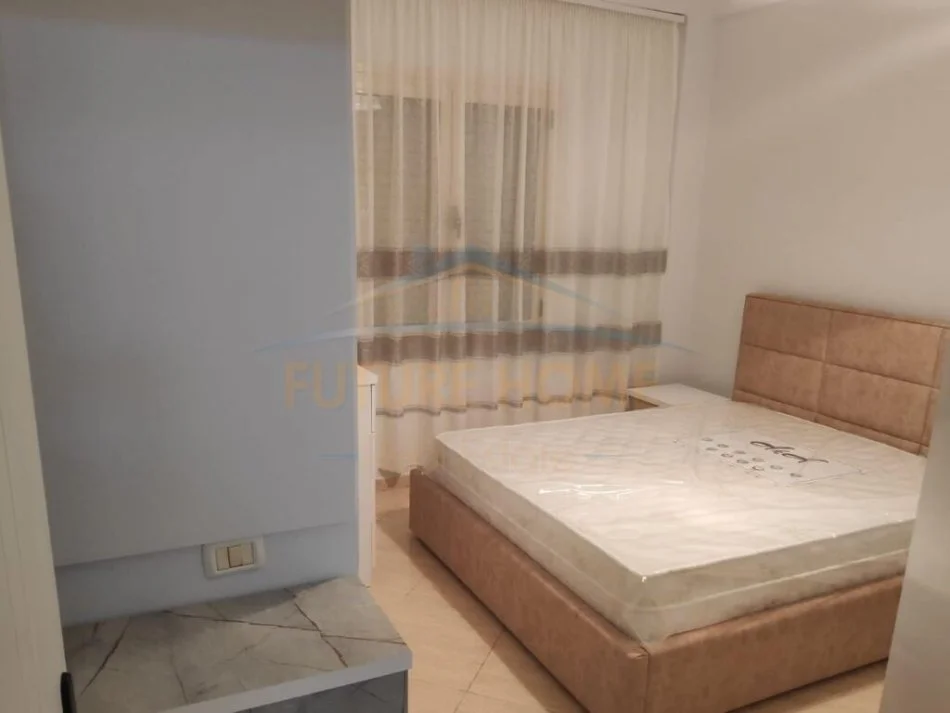 Tirane, jepet me qera apartament 2+1+Ballkon , 75 m² 450 € (Porcelan)