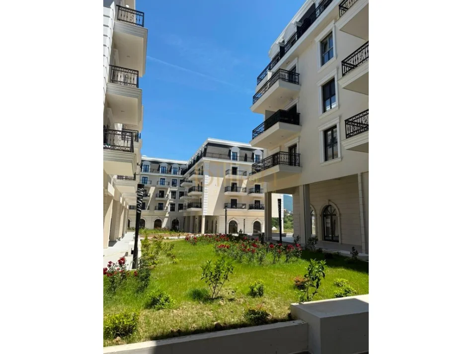 Tirane, shitet 1+1+P , 70 m² 160.000 € (Sauk)
