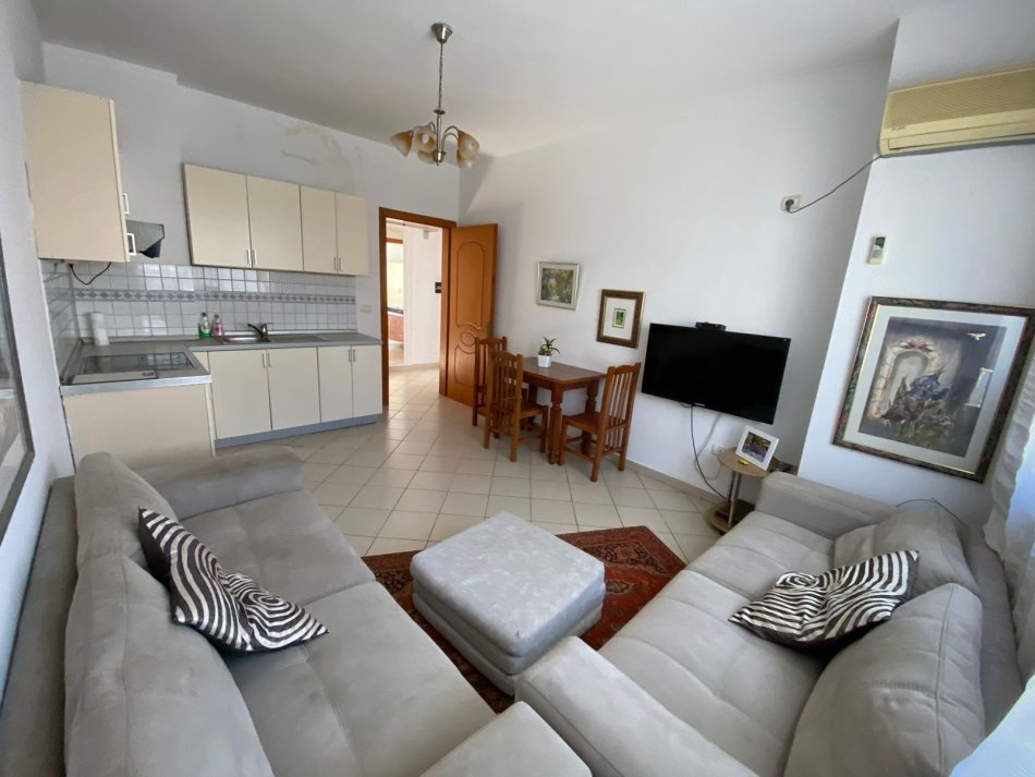 Durres, jepet me qera apartament 1+1+Ballkon , 55 m² 550 € (Komplexi Xixa, Golem, Durrës)