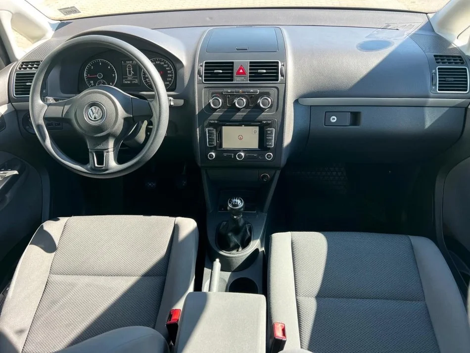 Volkswagen TOURAN 1.6 NAFTE 👉 2011 👈 kambio MANUALE - 5 VENDE
