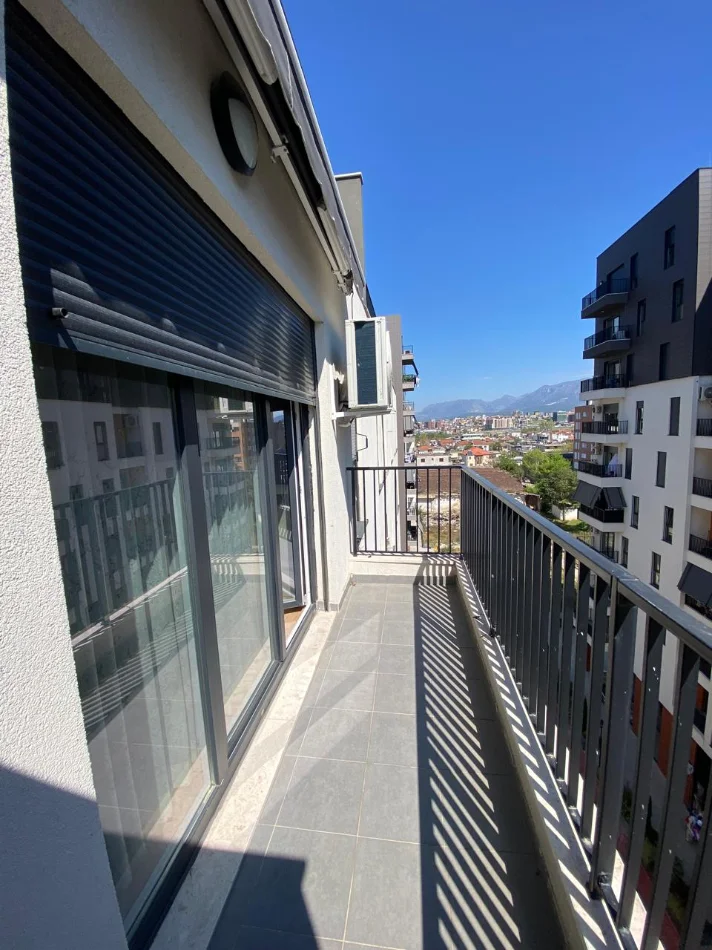 Tirane, jepet me qera apartament 1+1+Ballkon Kati 6, 76 m² 630 € (Don Bosko perball Gjykates Administrative)