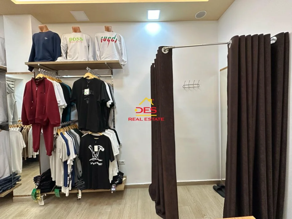 Vlore, shitet ambjent biznesi Kati 0, 55 m² 55.000 € (Rruga Sadik Zotaj)