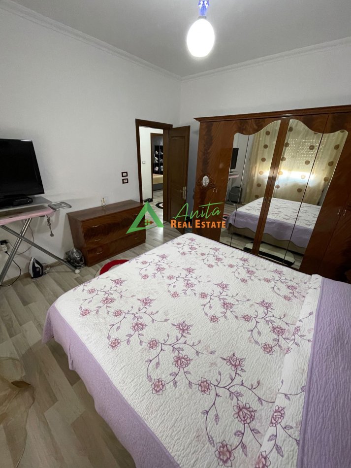 Tirane, shitet apartament 2+1+Ballkon Kati 5, 85 m² 147.000 € (Afer Don Boskos)