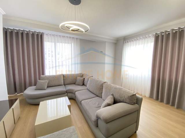 Tirane, shitet apartament 2+1 Kati 3, 93 m² 93.000 Euro (Yzberisht)