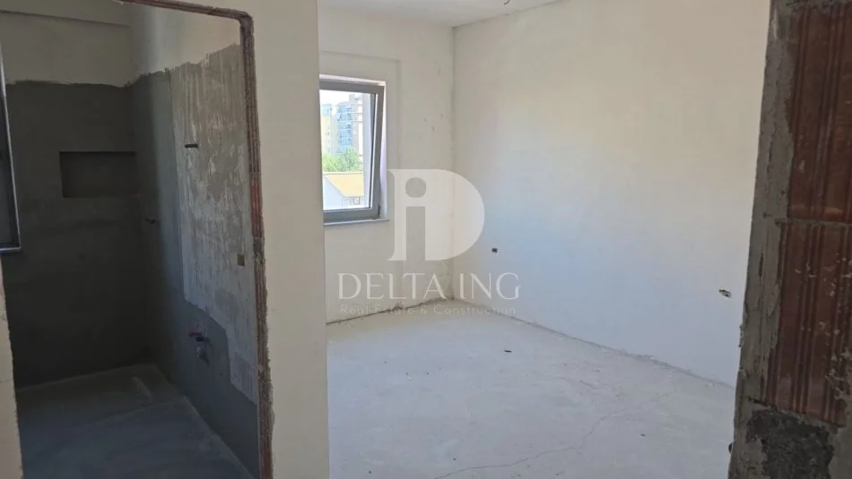 Tirane, shitet apartament 2+1+Aneks+Ballkon Kati 3, 110 m² 191.500 € (Ish Fusha e Aviacionit)