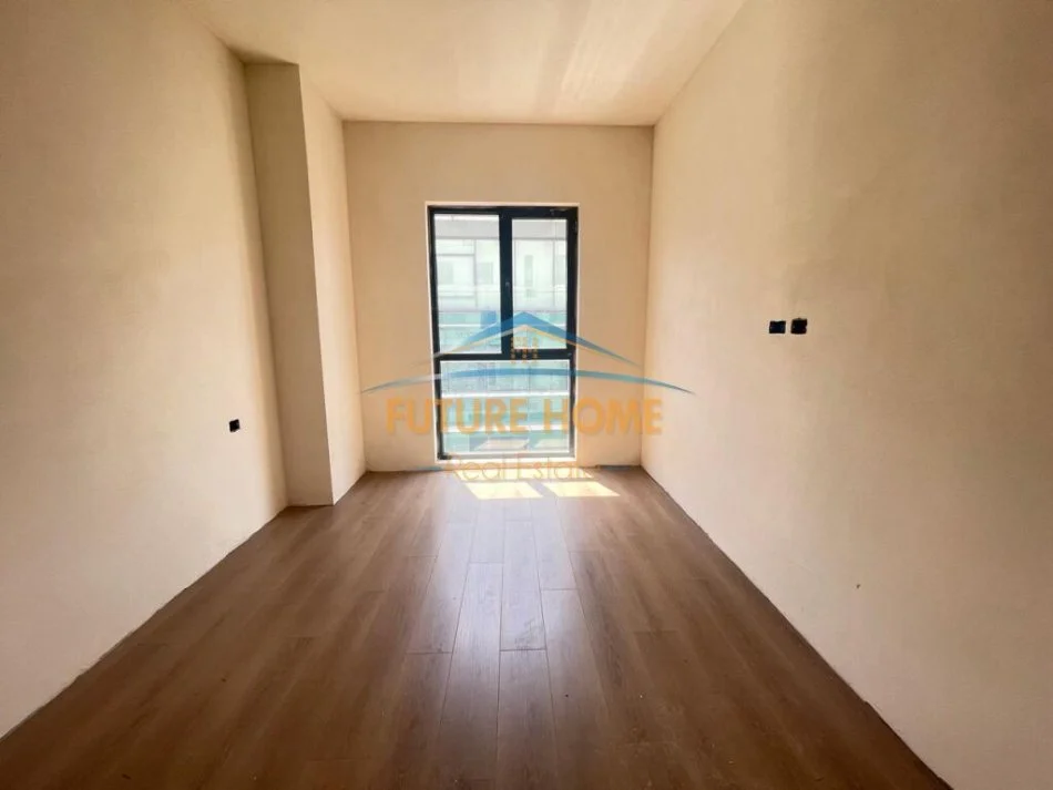 Tirane, shitet apartament 3+1 Kati 3, 150 m² 298.000 € (Vasil Shanto)
