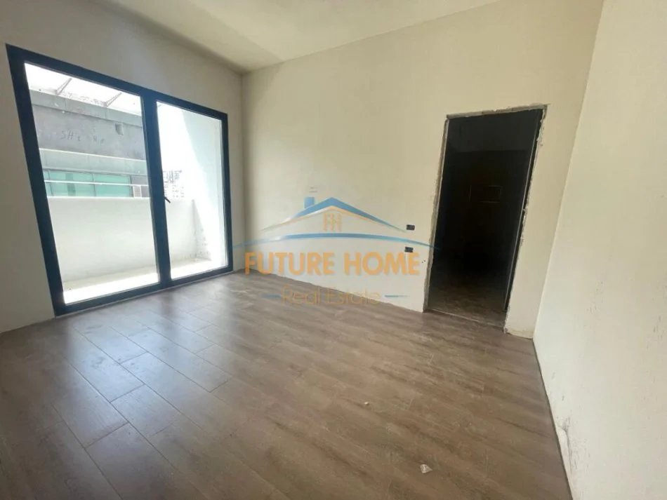 Tirane, shitet apartament 3+1 Kati 3, 150 m² 298.000 € (Vasil Shanto)