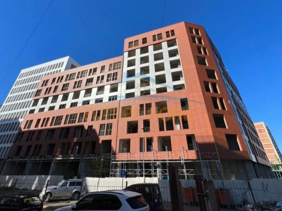 Tirane, jepet me qera apartament 2+1+Aneks+Ballkon Kati 3, 93 m² 500 € (Unaza e Re)