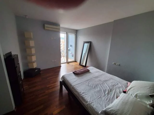 Tirane, jepet me qera apartament 2+1+A+BLK Kati 9, 110 m² 65.000 Leke (Rruga e Kavajes)