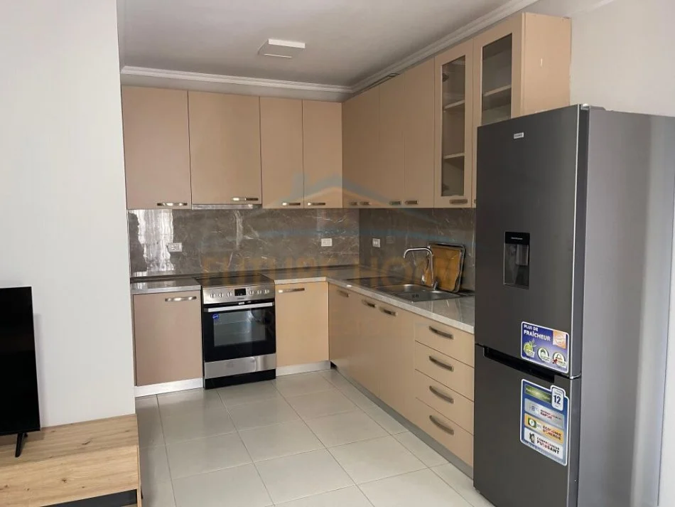 Tirane, jepet me qera apartament 2+1+Ballkon Kati 5, 96 m² 750 € (Haxhi Dalliu)