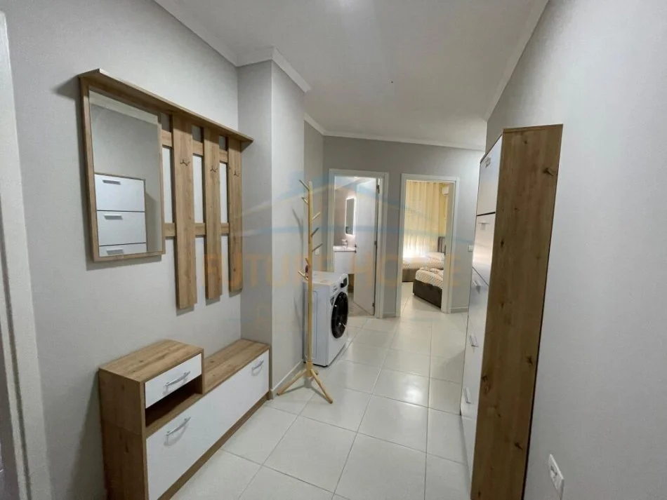 Tirane, jepet me qera apartament 2+1 Kati 5, 96 m² 750 € (STACIONI I TRENIT)