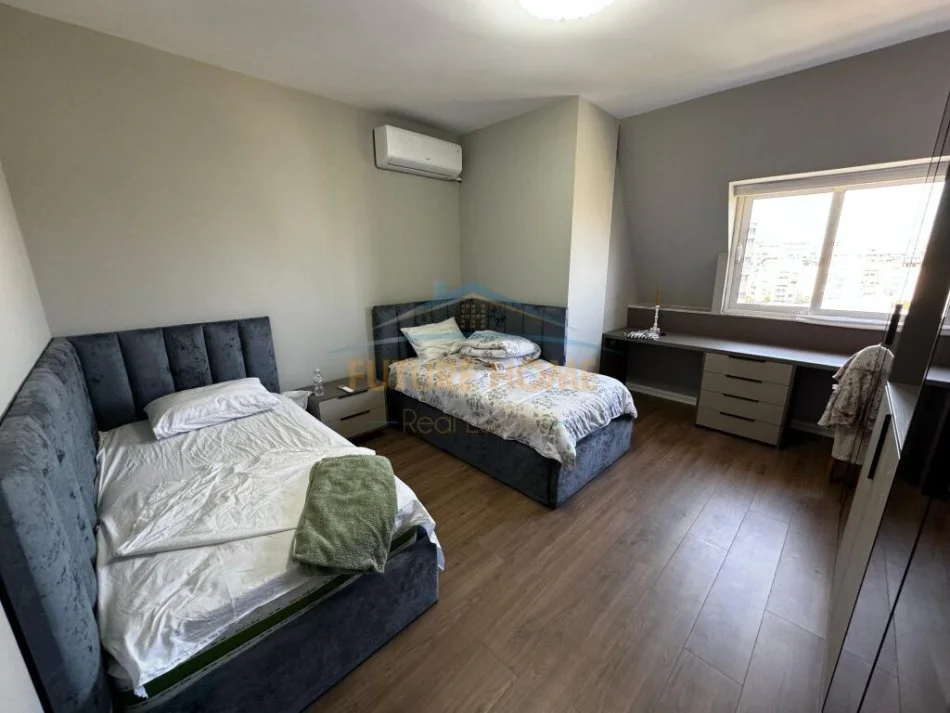 Tirane, jepet me qera apartament 2+1 Kati 6, 142 m² 1.000 € (Liqeni Artififcial)