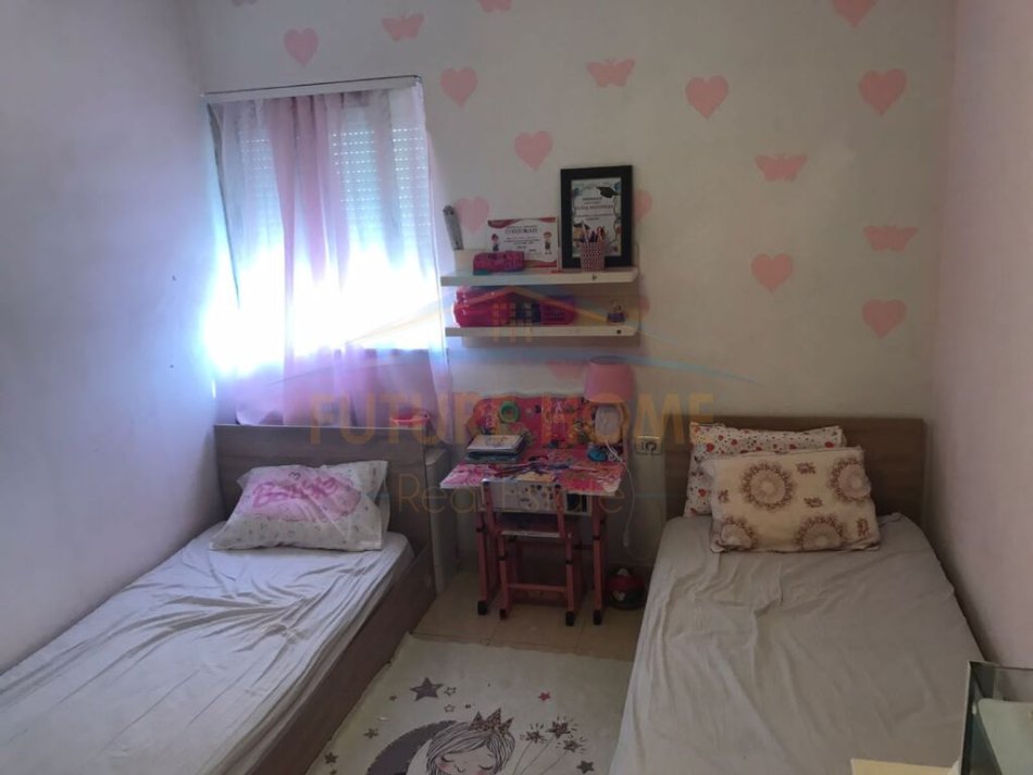 Tirane, shitet apartament 2+1 Kati 5, 73 m² 125.000 € (Ish Fusha Aviacionit)