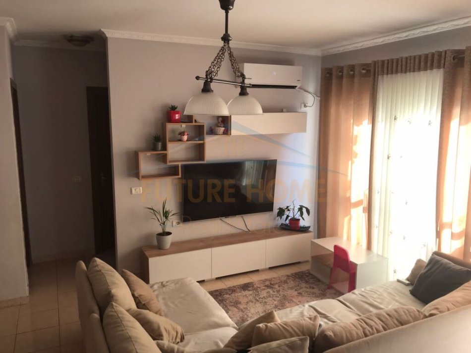 Tirane, shitet apartament 2+1 Kati 5, 73 m² 125.000 € (Ish Fusha Aviacionit)
