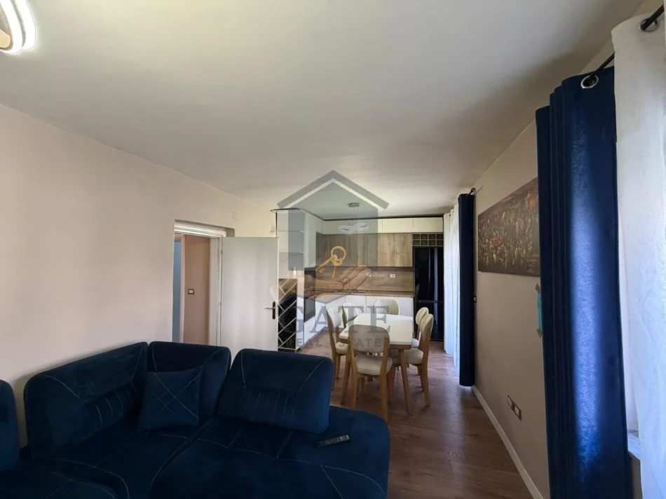 Durres, shitet apartament 2+1+Ballkon Kati 2, 92 m² 124.000 € (muzeumi durres)