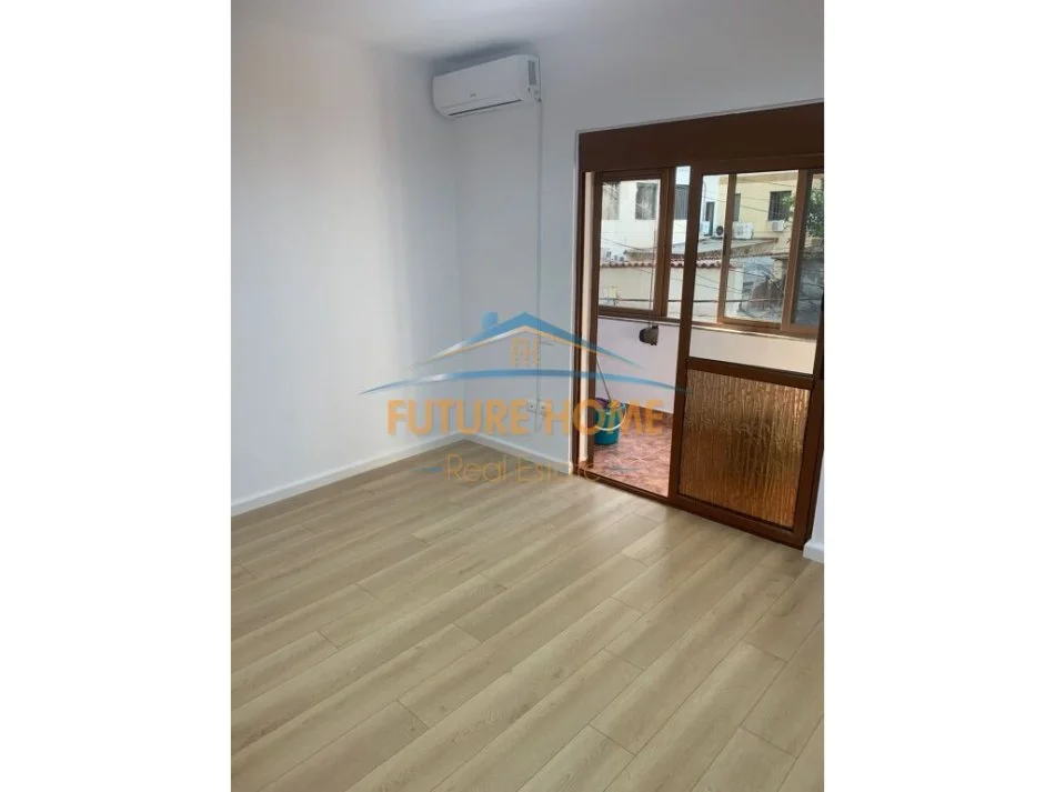 Tirane, jepet me qera apartament 2+1 Kati 1, 100 m² 1.000 € (Rruga e Bogdaneve)