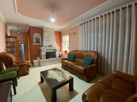 Shitet Apartament 3+1, (Rruga Sitki Cico, Brryli, Tirane, AREA42738)