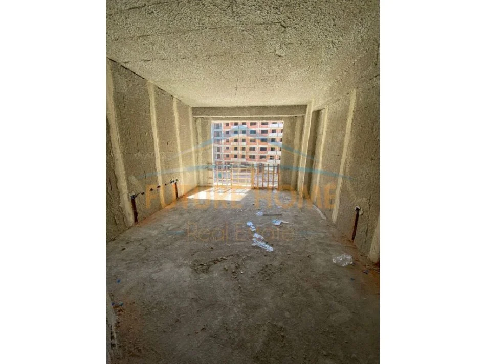 Tirane, shitet apartament 1+1+Ballkon Kati 8, 81 m² 96.360 € (Unaza e Re)