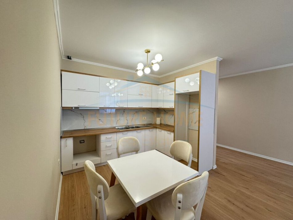 Tirane, shitet apartament 2+1+2+Aneks+Ballkon Kati 7, 103 m² 126.000 € (TEODOR KEKO)