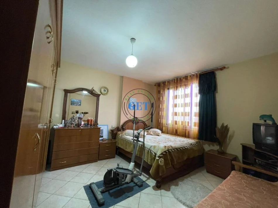 Okazion! Durres, shitet apartament 2+1+Ballkon Kati 5, 92 m² 86.000 € (Prane Stadiumit, Durres!)