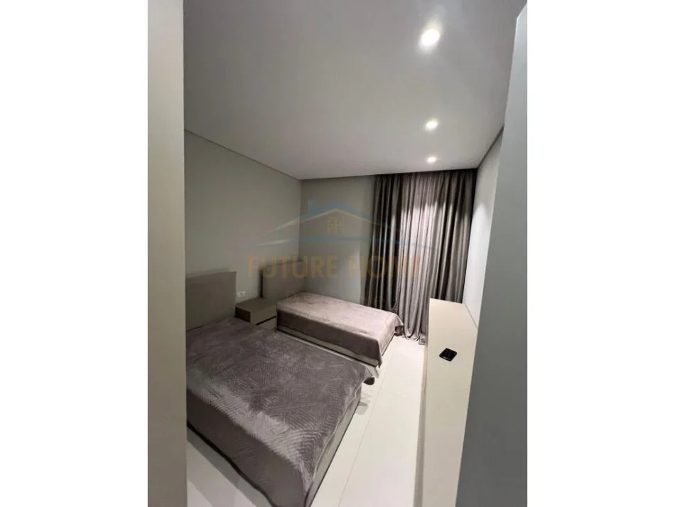 Tirane, jepet me qera apartament 2+1+Ballkon Kati 6, 90 m² 650 € (Don Bosco)