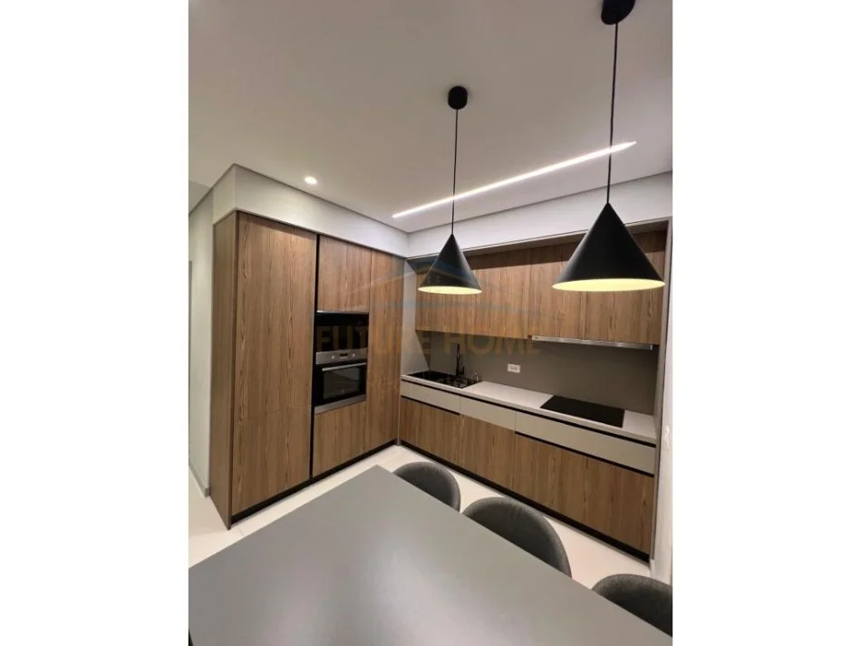 Tirane, jepet me qera apartament 2+1 Kati 6, 90 m² 650 € (DON BOSKO)