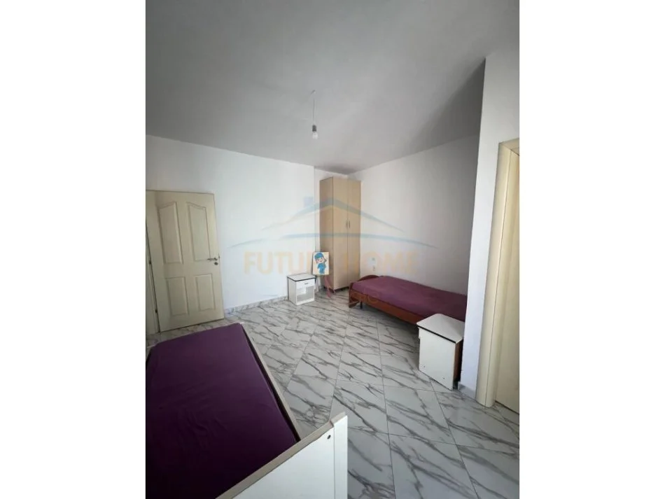Tirane, jepet me qera apartament 2+1 Kati 7, 90 m² 450 € (Spitali Amerikan 3)