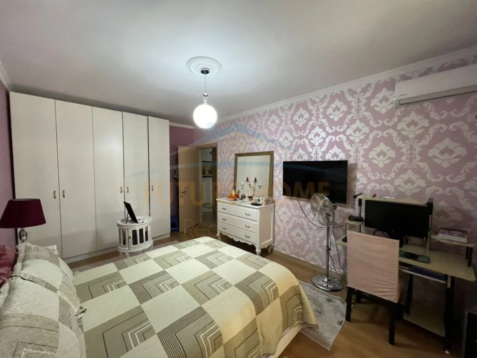 Tirane, Shitet, apartament 3+1 Kati 7, 141 m² 170.000 € (unaza e re)