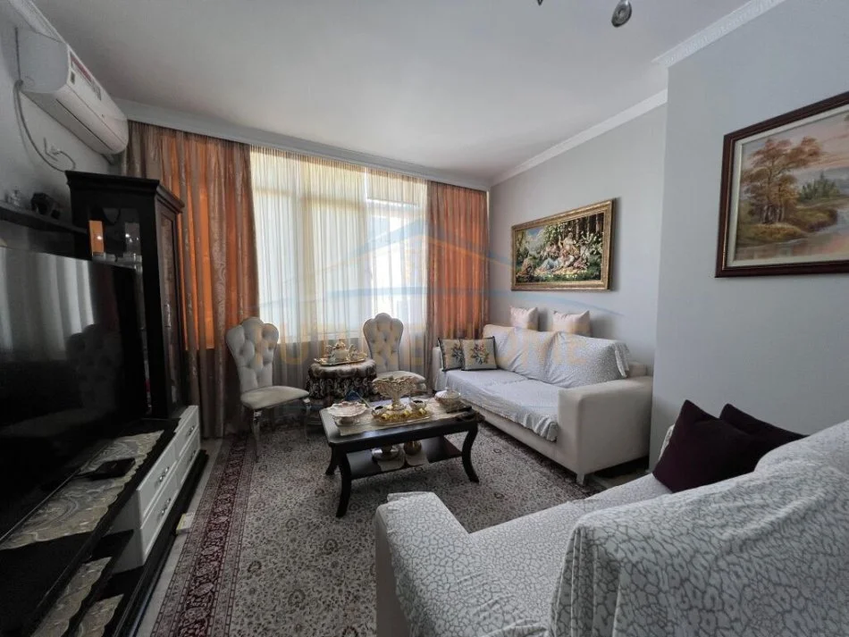 Tirane, Shitet, apartament 3+1 Kati 7, 141 m² 170.000 € (unaza e re)
