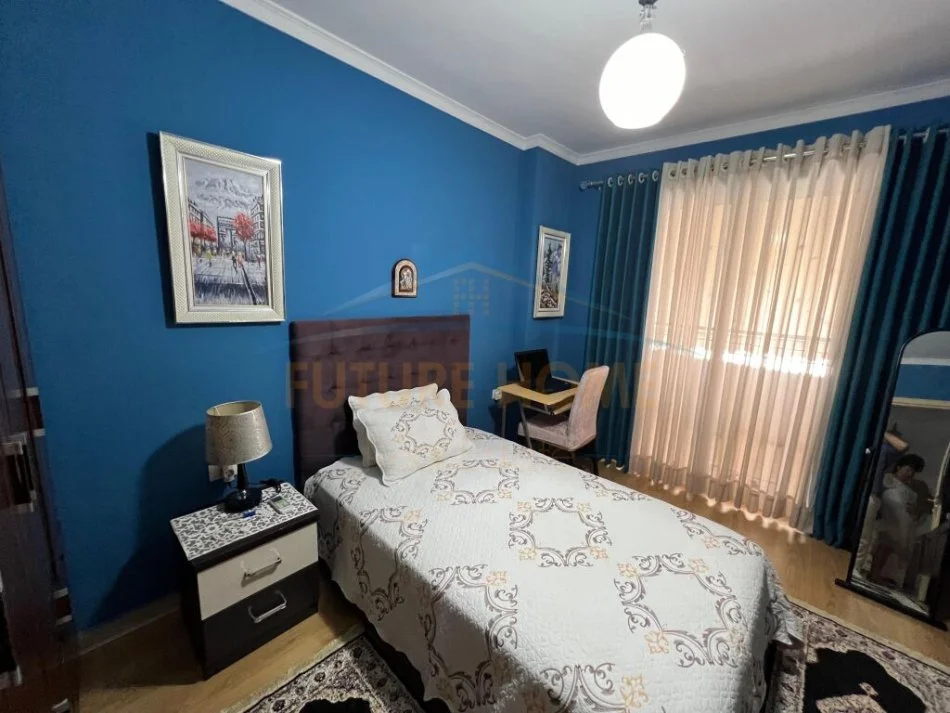 Tirane, shitet apartament 3+1+Aneks+Ballkon Kati 7, 141 m² 170.000 € (Rotondo, Astir)