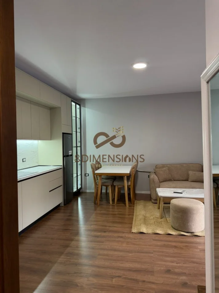 Tirane, jepet me qera apartament 1+1+Ballkon Kati 5, 120 m² 700 € (jordan misja)