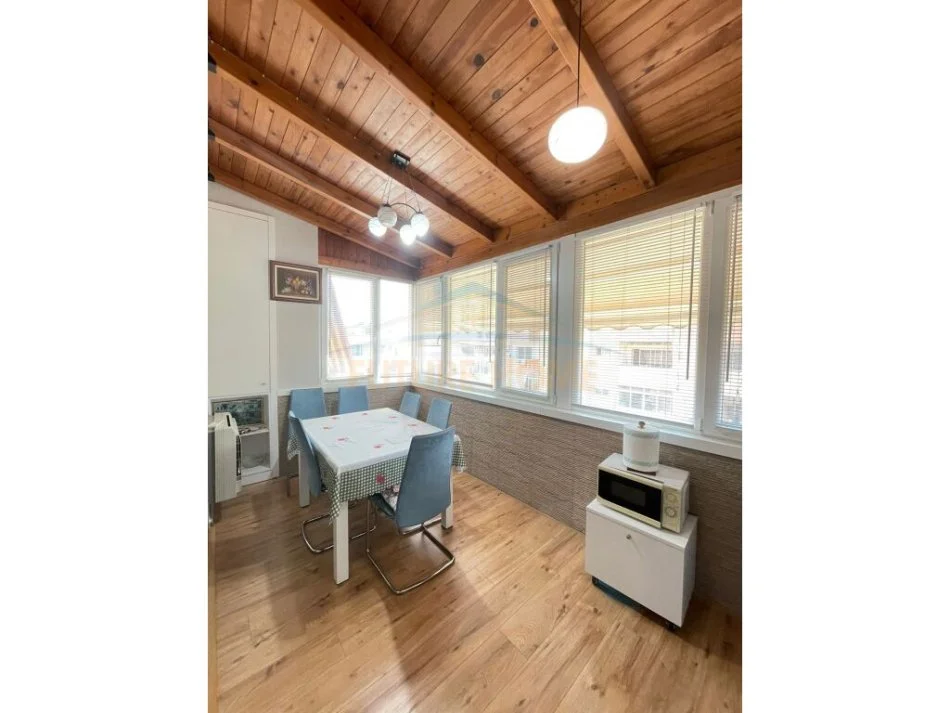 Tirane, shitet apartament 1+1 Kati 9, 72 m² 150.000 € (Rruga Meder Shtylla)