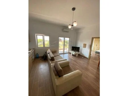 Tirane, jepet me qera 1+1 Kati 2, 67 m² 300 € (Rruga Ramazan Shushku Farkë,Shqipëria AREA42887)