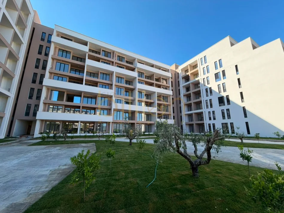 Vlore, jepet me qera 1+1 , 78 m² 124.000 € (orikum)