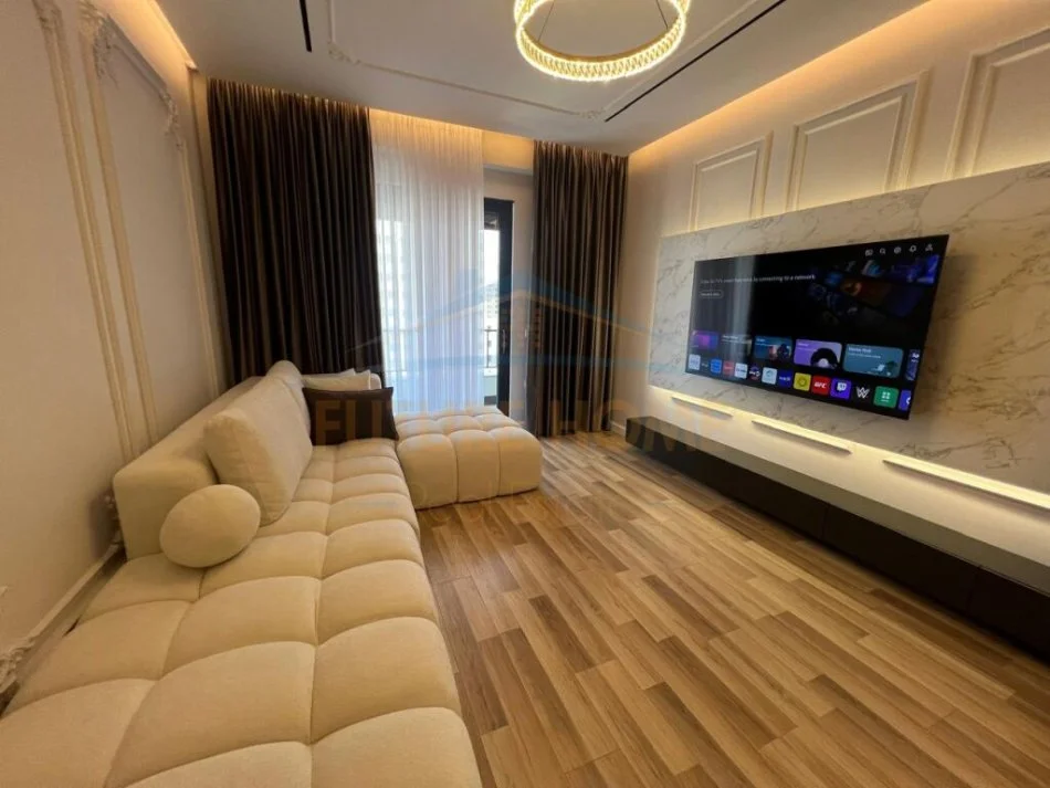 Tirane, shitet apartament 2+1 Kati 7, 116 m² 230.000 € (Unaza e re)