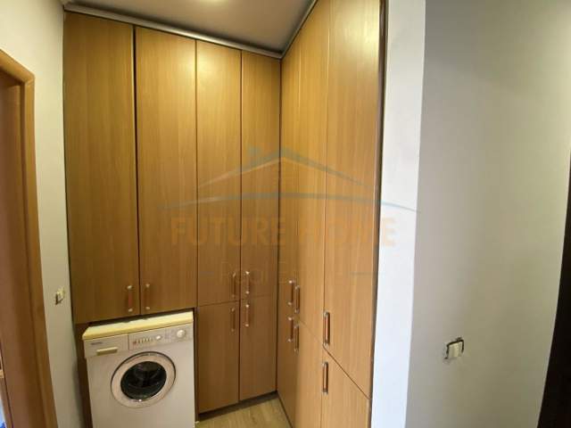 Tirane, shitet apartament 2+1 Kati 3, 93 m² 93.000 Euro (Yzberisht)