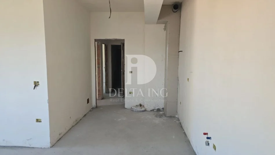 Tirane, shitet apartament 2+1+Aneks+Ballkon Kati 3, 110 m² 191.500 € (Ish Fusha e Aviacionit)