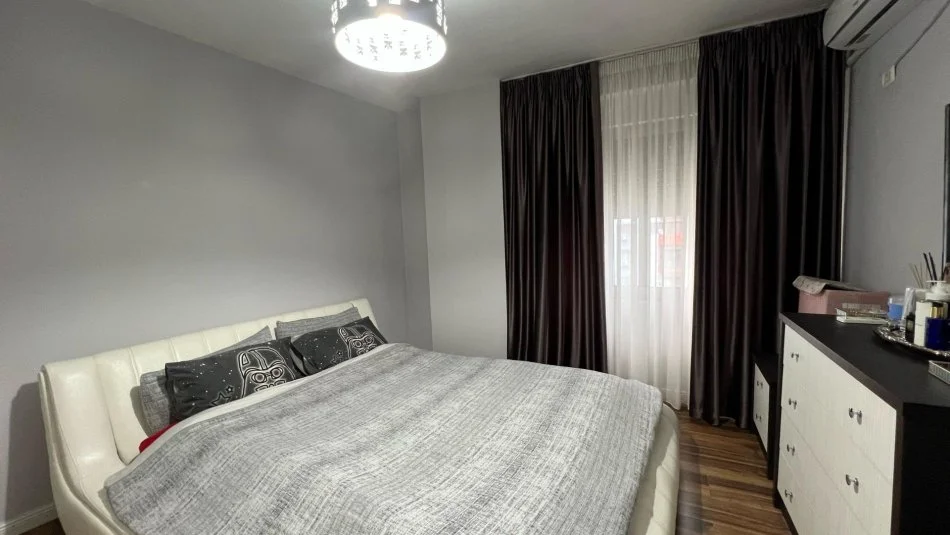 Tirane, shitet apartament 2+1 Kati 6, 97 m² 130.000 € (Yzberisht)